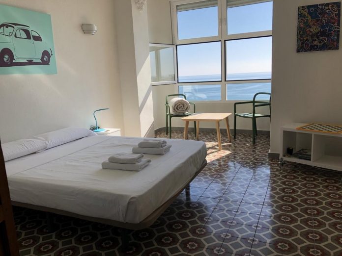 Billigt værelse tæt på stranden i Alicante