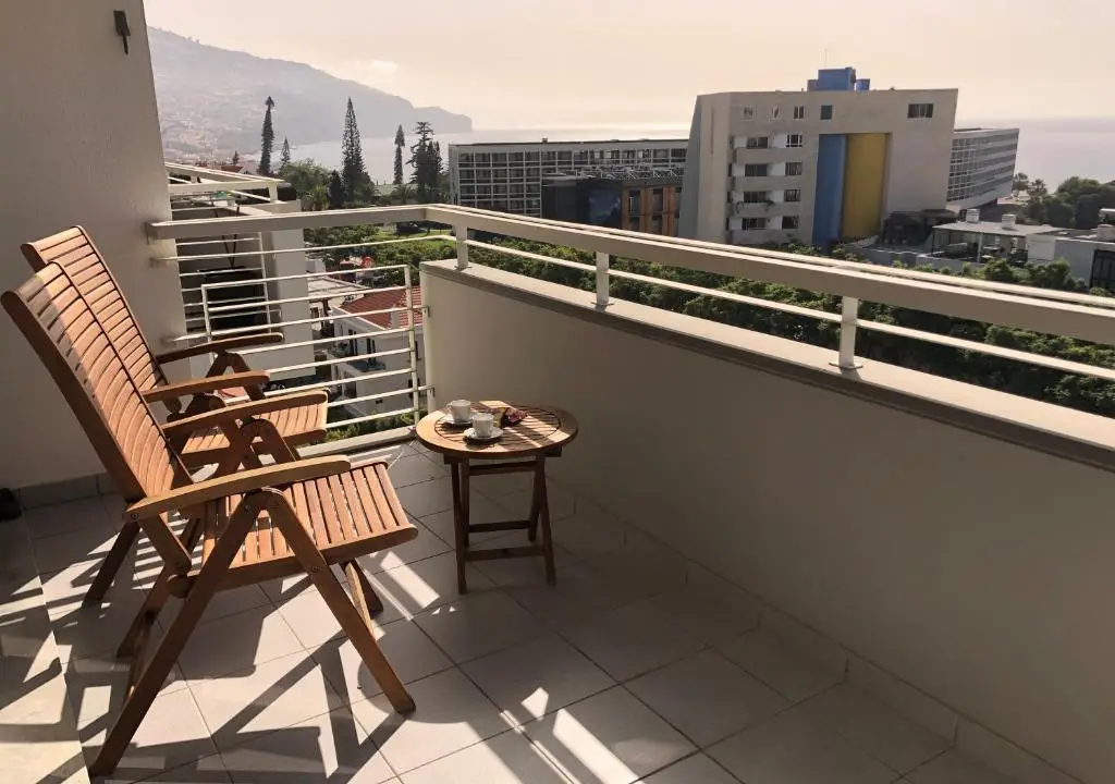 Dona I House er en ferielejlighed i Funchal med havudsigt og gratis parkering