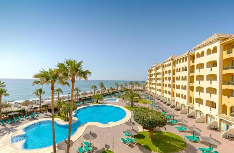 Hotel IPV Palace & Spa i Fuengirola ligger ved stranden