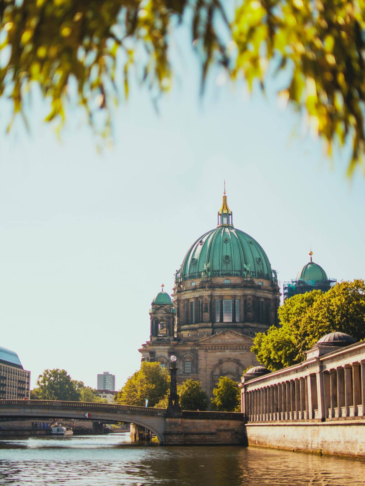 Berlin er en populær storby til en romantisk miniferie