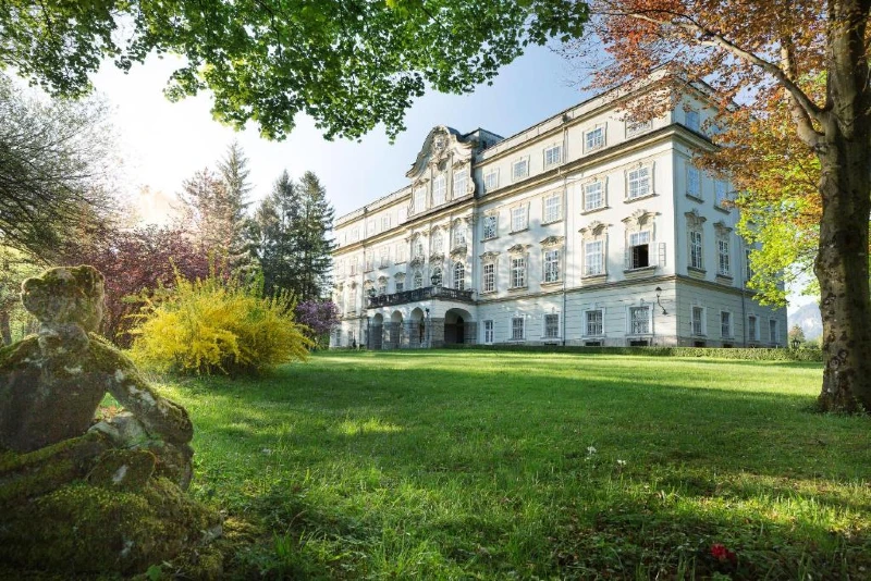 Hotel Schloss Leopoldskron er for dig der drømmer om et slotsophold i Salzburg