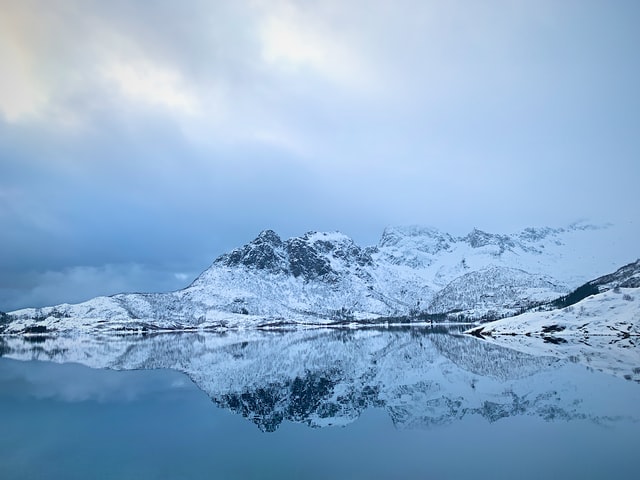 Sne på Lofotens fjelde
