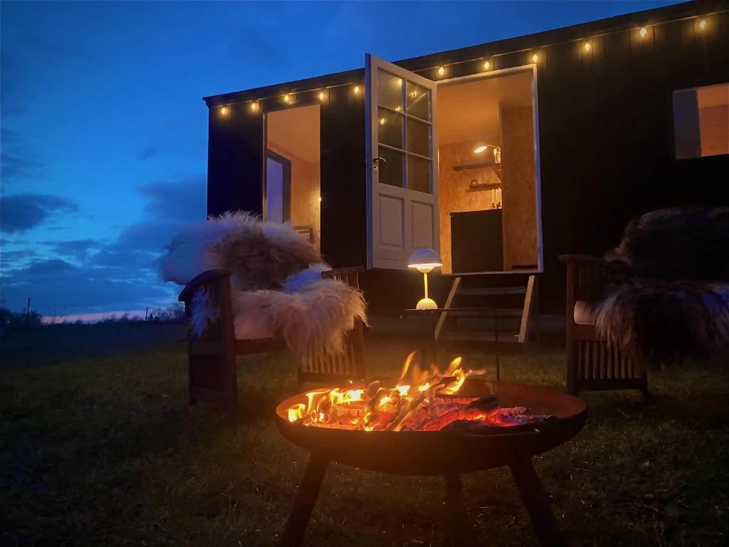 Tiny house er en anderledes overnatning ved Isefjord på Sjælland