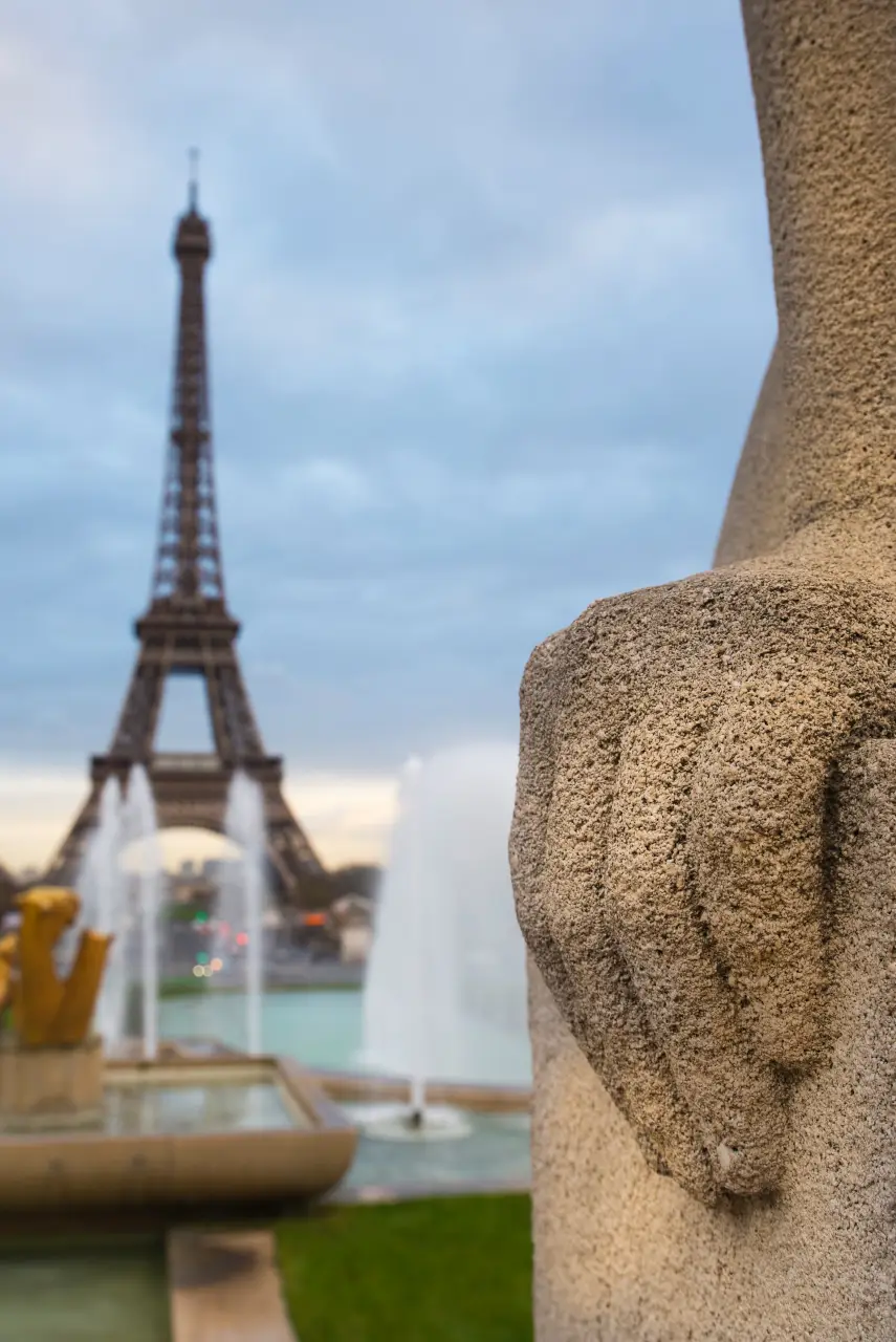 Jardin des Trocadéro er en park i Paris med udsigt til Eiffeltårnet